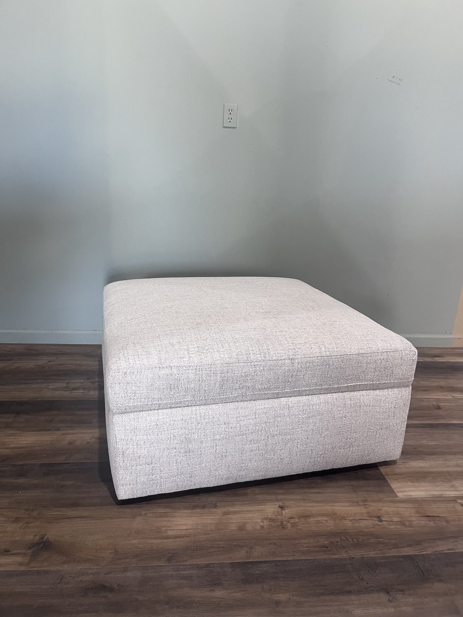 TATE STORAGE OTTOMAN